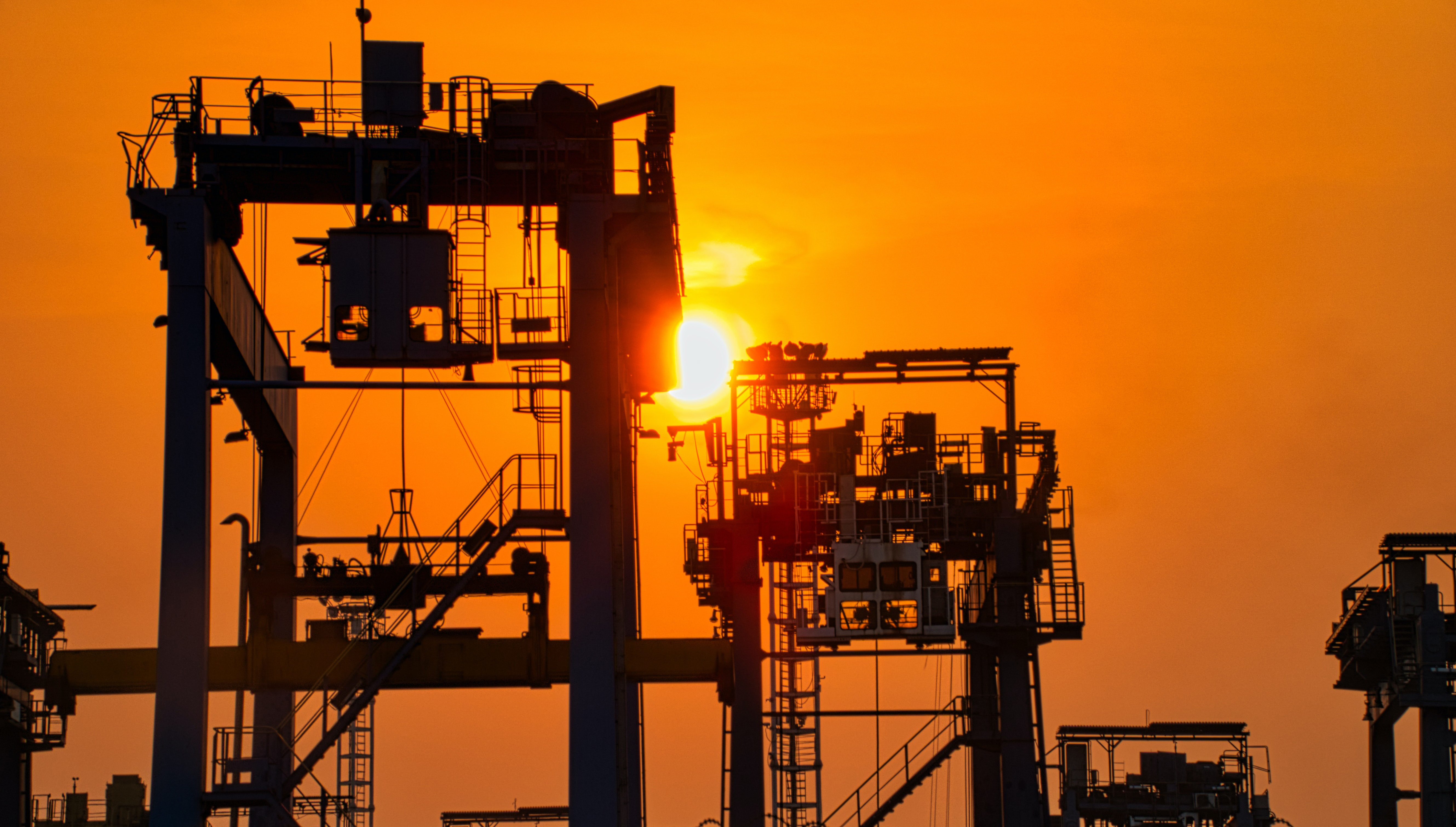 strategic-minerals-and-oil-governance